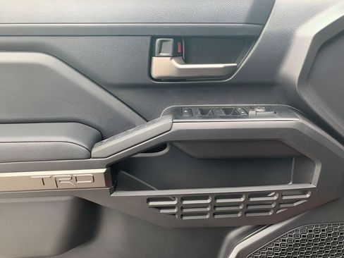 New 2025 Toyota Tacoma TRD Off-Road image 10