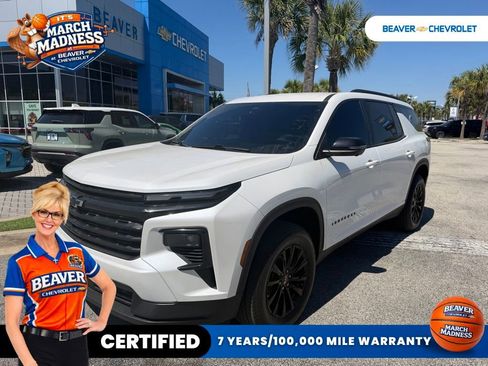 Used 2024 Chevrolet Traverse LT w/ Trailering Package image 1