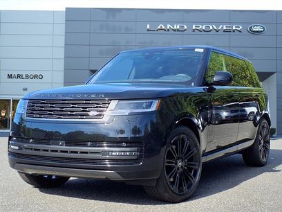 New 2025 Land Rover Range Rover Long Wheelbase SE