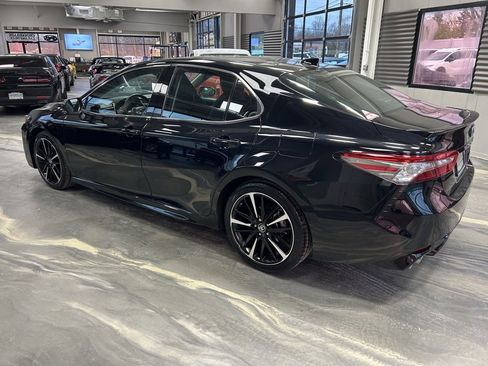 Used 2019 Toyota Camry XSE image 34