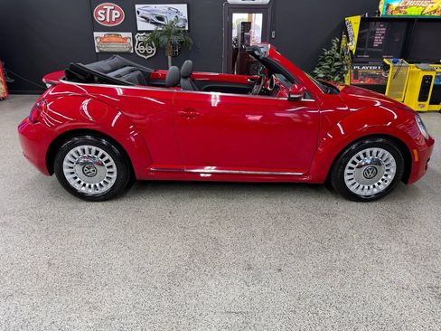 Used 2014 Volkswagen Beetle 1.8T FWD image 14