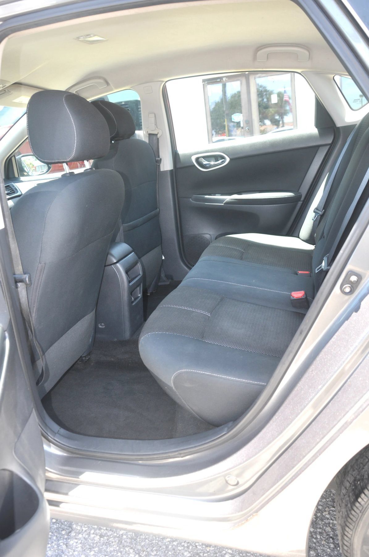 Used 2015 Nissan Sentra SV FWD image 15