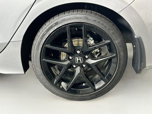 Used 2025 Honda Civic Sport image 11
