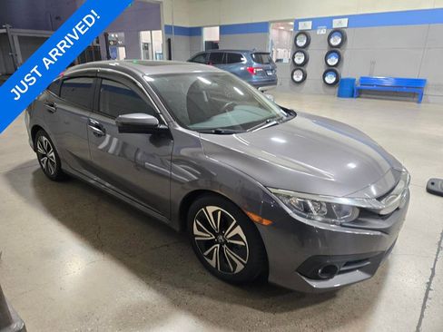 Used 2018 Honda Civic EX-T image 2