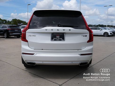 Used 2017 Volvo XC90 T8 Inscription w/ Luxury Package AWD/4WD image 4