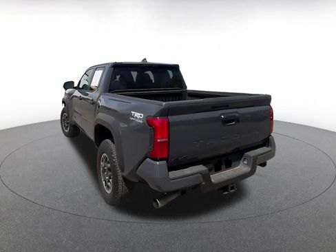 Used 2025 Toyota Tacoma TRD Off-Road AWD/4WD image 9