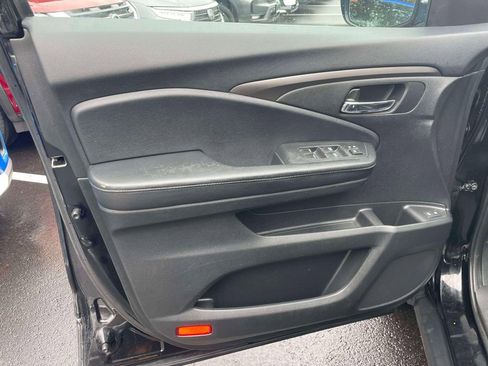 Certified 2017 Honda Pilot EX-L image 16