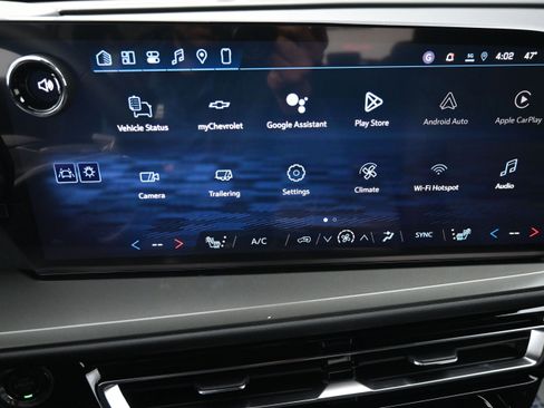 New 2026 Chevrolet Traverse LT w/ Driver Confidence Package FWD image 15