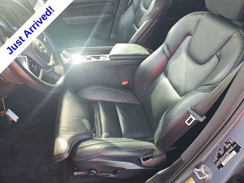 Used 2023 Volvo XC60 B5 Ultimate w/ Climate Package FWD image 8