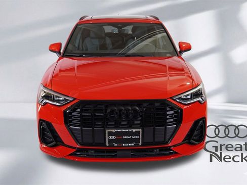 Used 2025 Audi Q3 2.0T Premium w/ Convenience Package image 22