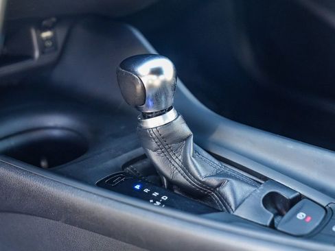 Used 2018 Toyota C-HR XLE image 21