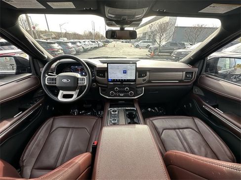 Certified 2022 Ford Expedition Limited image 16