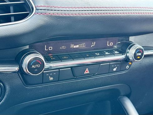 Used 2024 MAZDA MAZDA3 s image 15