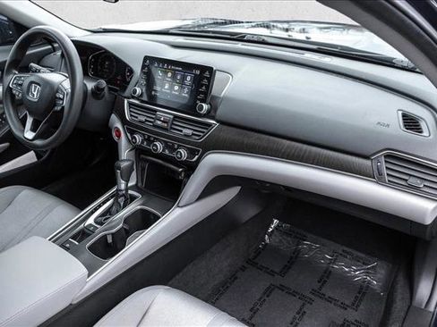 Used 2018 Honda Accord EX image 23