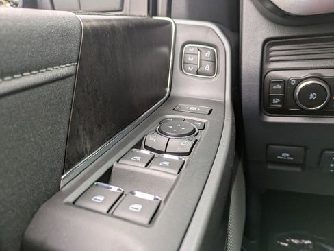 New 2026 Ford F250 Lariat w/ Lariat Premium Package image 28