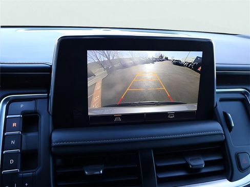 Used 2022 GMC Yukon XL AT4 image 21