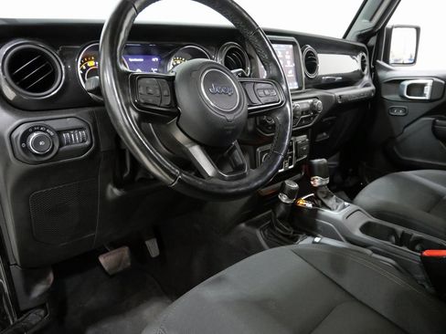 Used 2022 Jeep Wrangler Unlimited Sport image 12