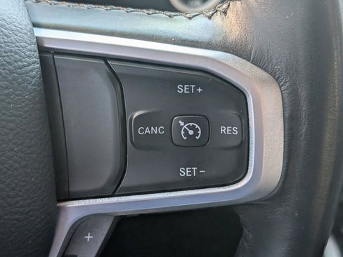Used 2019 RAM 1500 Big Horn AWD/4WD image 14