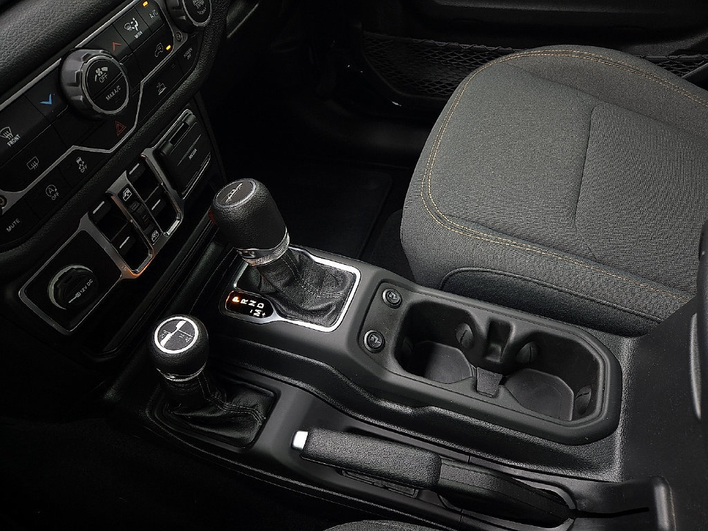 Used 2025 Jeep Gladiator Sport AWD/4WD image 20