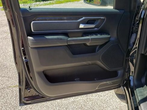 Used 2022 RAM 1500 Big Horn AWD/4WD image 11