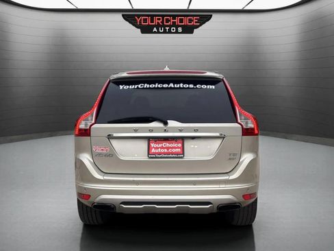 Used 2017 Volvo XC60 T5 Dynamic w/ Advanced Package image 4