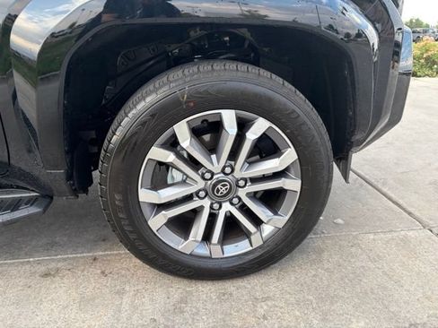 Used 2026 Toyota 4Runner Limited AWD/4WD image 10