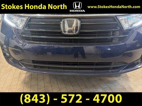 Certified 2024 Honda Odyssey EX-L image 2