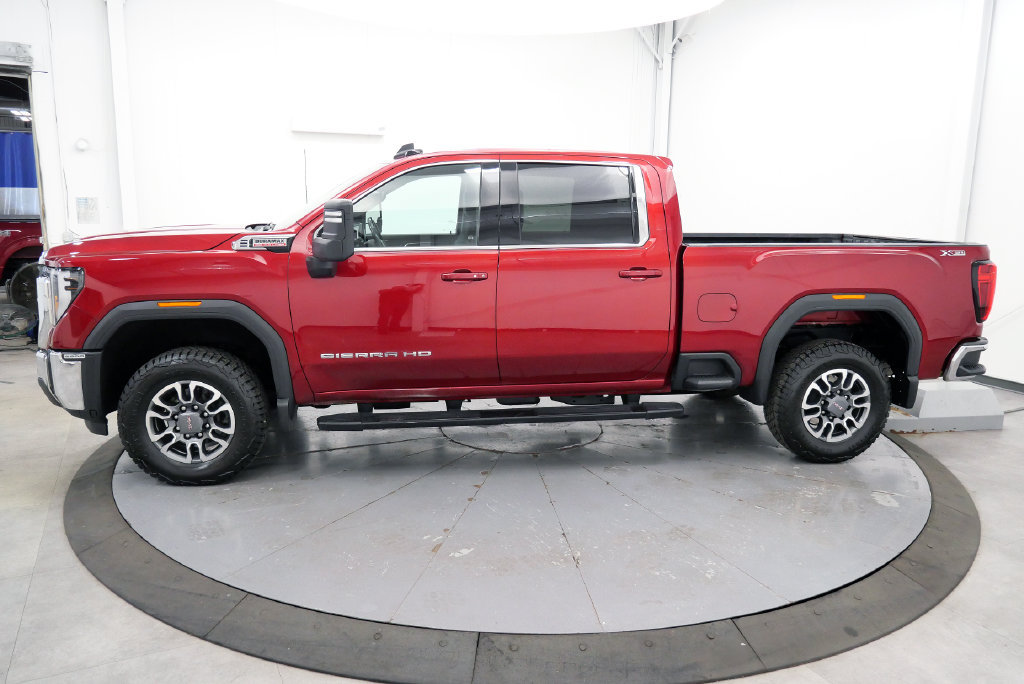 Used 2024 GMC Sierra 2500 SLE w/ SLE Value Package AWD/4WD image 5