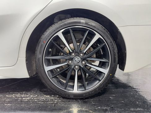 Used 2019 Toyota Camry XSE w/ Driver Assist Package FWD image 7