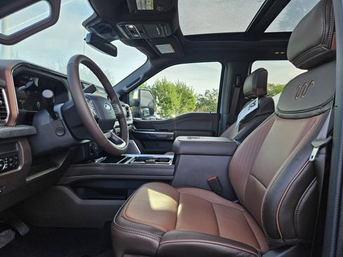 New 2025 Ford F250 King Ranch w/ Chrome Package image 52