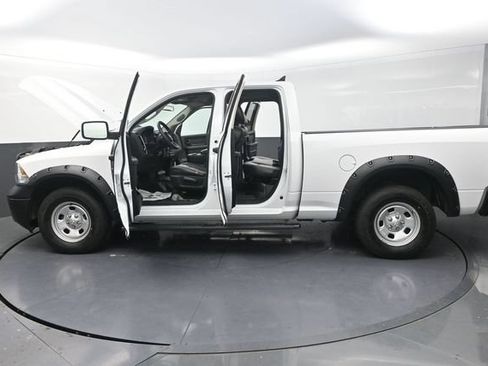 Used 2024 RAM 1500 Tradesman AWD/4WD image 32