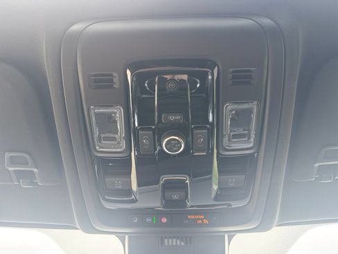 New 2026 Chevrolet Suburban RST w/ Comfort Package AWD/4WD image 37