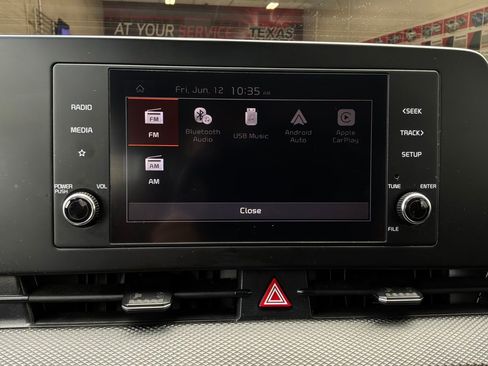 Used 2025 Kia Sportage LX FWD image 27