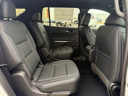 New 2026 Chevrolet Traverse LT FWD image 4