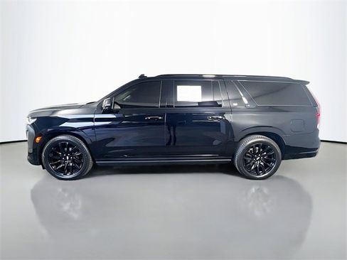 Used 2023 Cadillac Escalade ESV Sport Platinum image 4