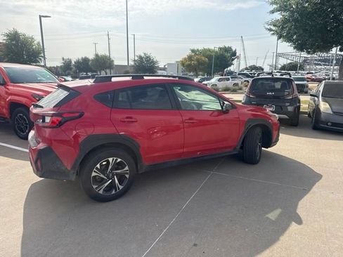 Used 2024 Subaru Crosstrek 2.0i Premium AWD/4WD image 3