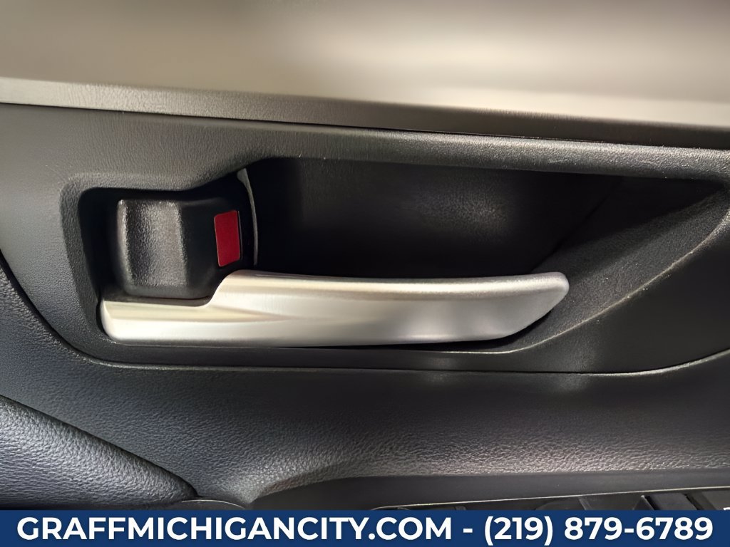 Used 2024 Toyota Grand Highlander AWD image 16
