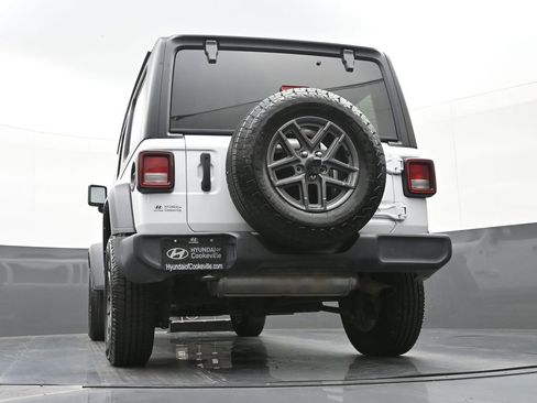 Used 2024 Jeep Wrangler Unlimited Sport AWD/4WD image 55