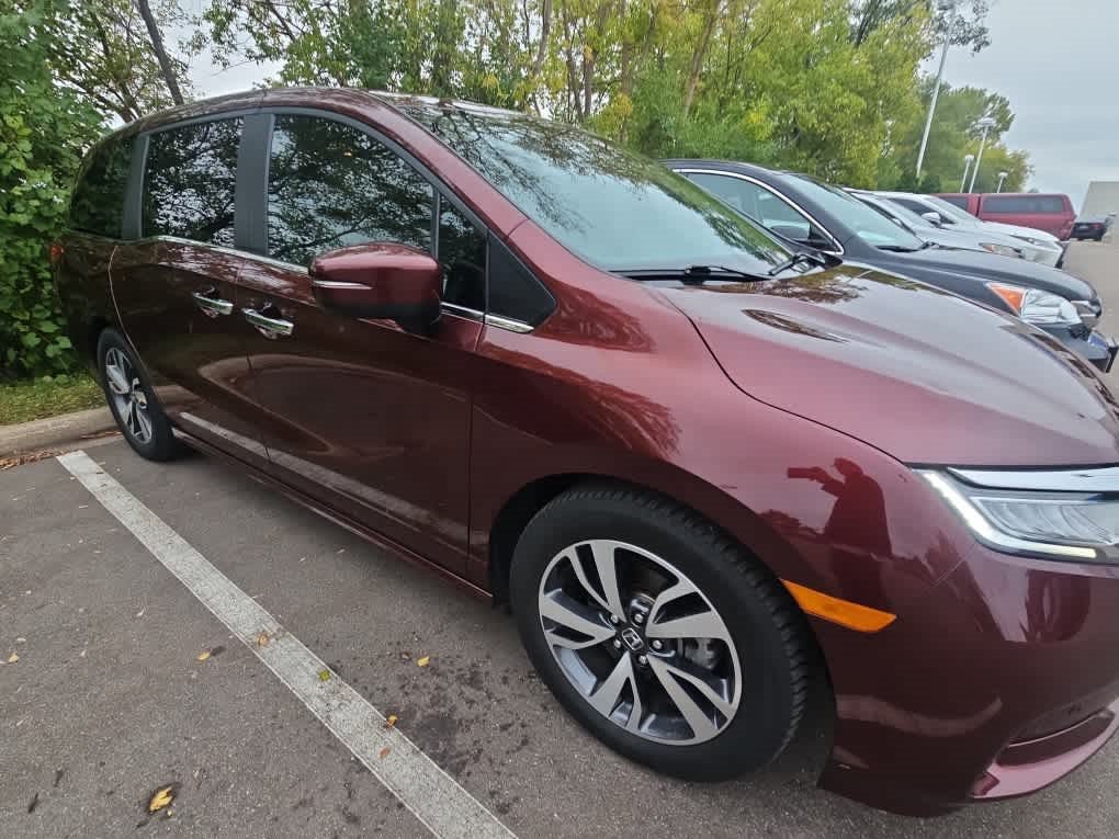 Used 2021 Honda Odyssey Touring image 3