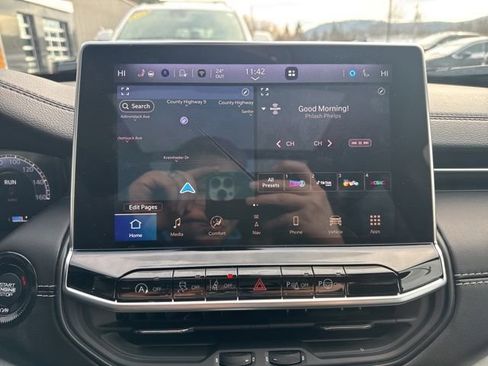 Certified 2024 Jeep Compass Limited w/ Driver Assist Group I image 18