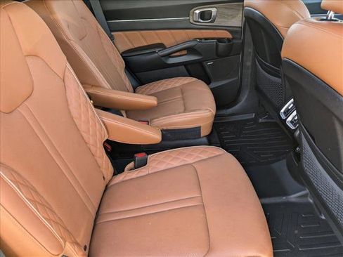 Used 2022 Kia Sorento SX Prestige w/ Rust Color Package image 19