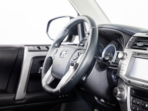 Used 2015 Toyota 4Runner Limited image 26