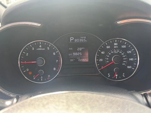 Used 2018 Kia Forte LX FWD image 12