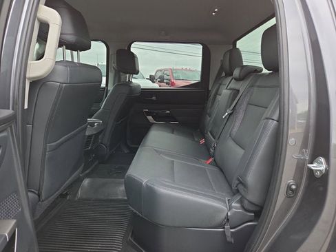 Used 2023 Toyota Tundra Limited AWD/4WD image 12