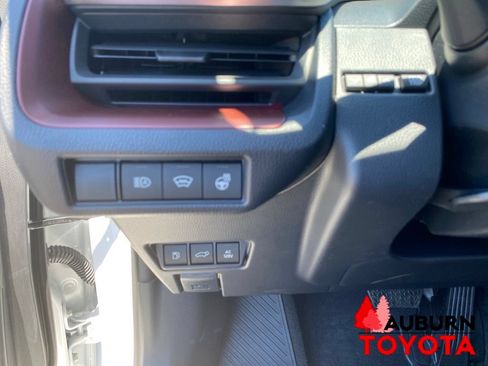 New 2026 Toyota Prius Plug-In Hybrid FWD image 30