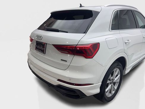 Used 2022 Audi Q3 2.0T Premium w/ Convenience Package image 18