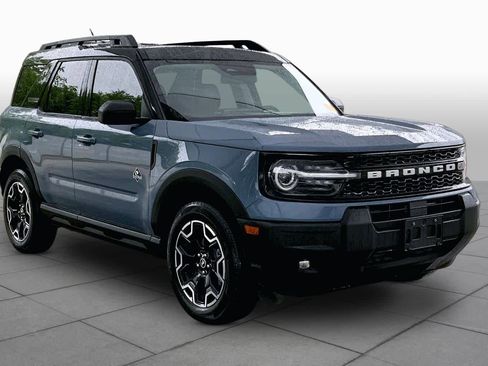 Used 2025 Ford Bronco Sport Outer Banks AWD/4WD image 3