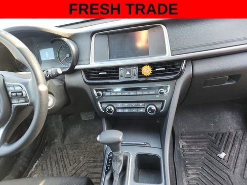 Used 2018 Kia Optima LX image 17