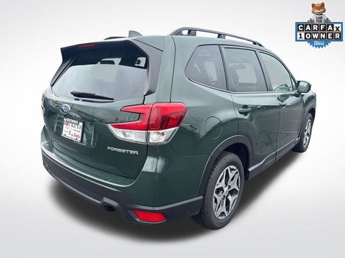 Used 2022 Subaru Forester Premium AWD/4WD image 3