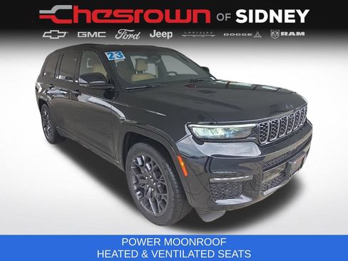 Used 2023 Jeep Grand Cherokee L Summit AWD/4WD image 3